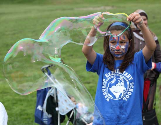 Kate Solbalvarro creates a giant bubble.